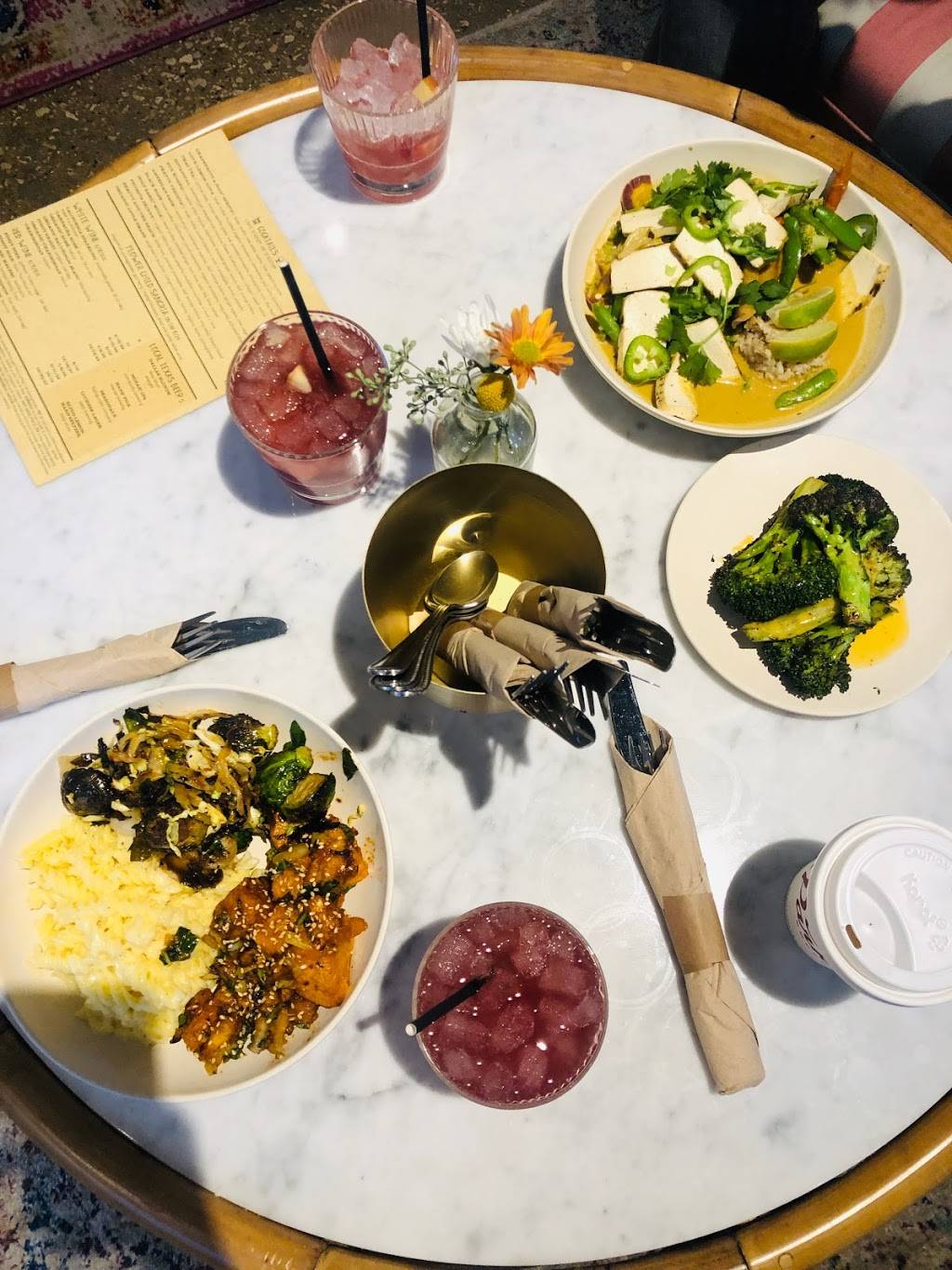 Flower Child | restaurant | 2101 Cedar Springs Rd r100, Dallas, TX 75201, USA | 4699046310 OR +1 469-904-6310