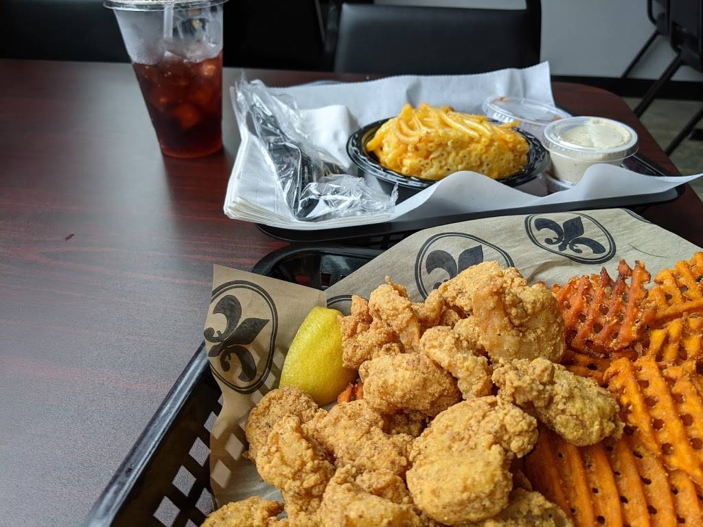 Lamas Seafood Market & Eatery | restaurant | 5404 LA-22, Mandeville, LA 70471, USA | 9857929090 OR +1 985-792-9090