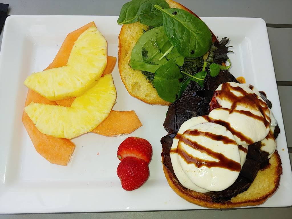 Traders 2 | restaurant | 2340 Periwinkle Way, Sanibel, FL 33957, USA | 2395588919 OR +1 239-558-8919