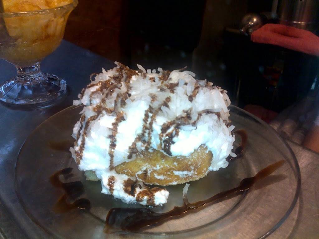 McCutchens Magnolia House | restaurant | 303 E Willow St, Scottsboro, AL 35768, USA | 2562593077 OR +1 256-259-3077