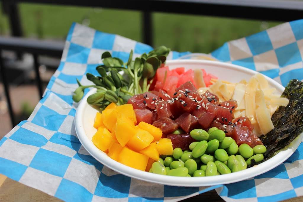 Budweiser Brickhouse Tavern | restaurant | 3647 N Clark St, Chicago, IL 60613, USA | 7733774770 OR +1 773-377-4770