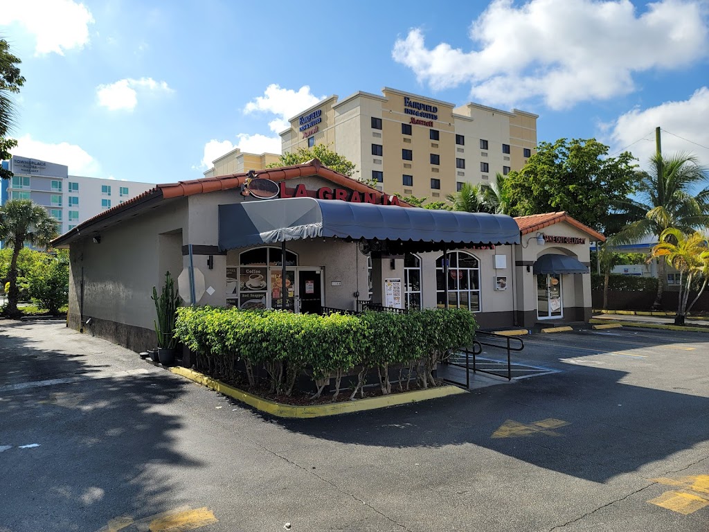 La Granja Le Jeune | restaurant | 1199 NW Le Jeune Rd, Miami, FL 33126, USA | 3056424516 OR +1 305-642-4516