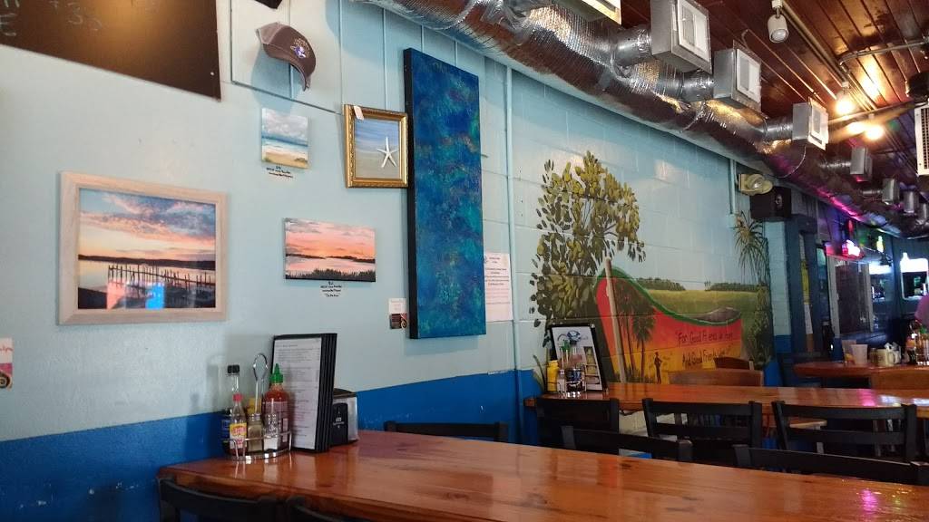 The Drop-In Bar & Deli | restaurant | 32 Center St # B, Folly Beach, SC 29439, USA | 8436330234 OR +1 843-633-0234