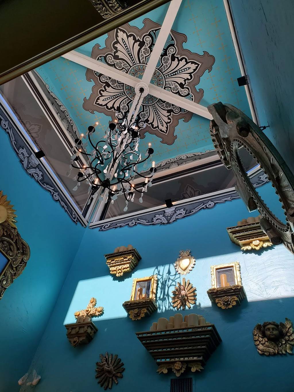 Mi Familia at the Rim | restaurant | 18403 I-10 West, San Antonio, TX 78257, USA | 2107284700 OR +1 210-728-4700