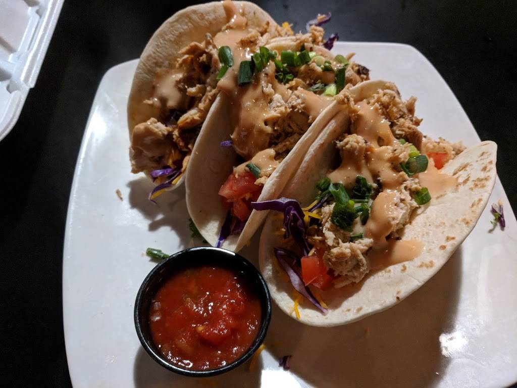 Lucky Ducks Bar & Grille | restaurant | Cocoaplexk,1144, Cocoa Ave, Hershey, PA 17033, USA | 7175333200 OR +1 717-533-3200