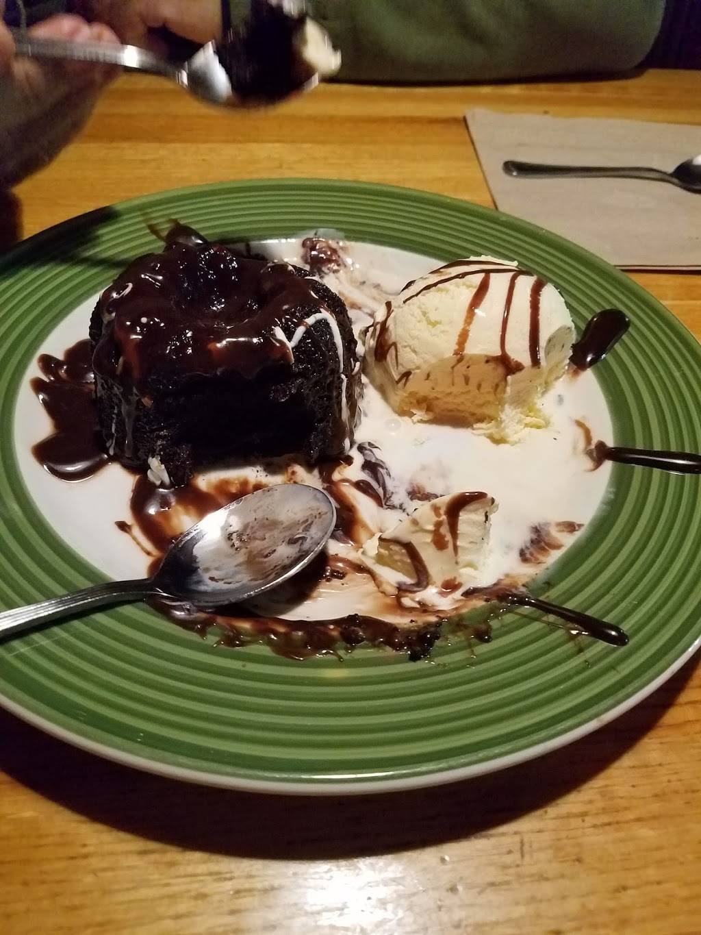 Applebees Grill + Bar | restaurant | 233 Graff Rd SE, New Philadelphia, OH 44663, USA | 3303085530 OR +1 330-308-5530