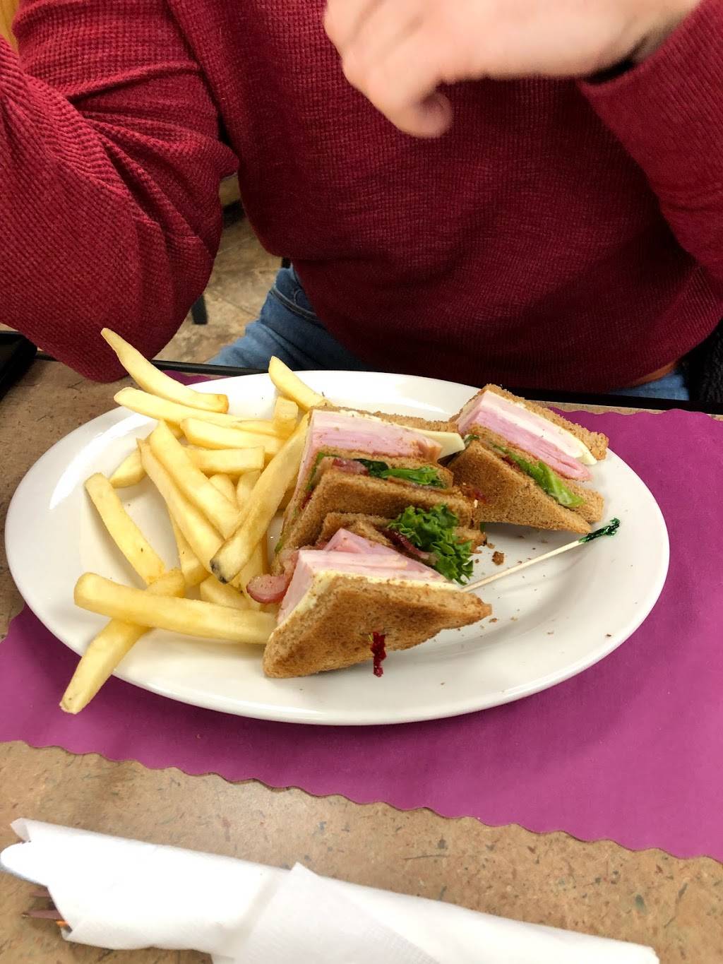 Roadhouse Restaurant | restaurant | PA-53, Kylertown, PA 16847, USA | 8143456465 OR +1 814-345-6465