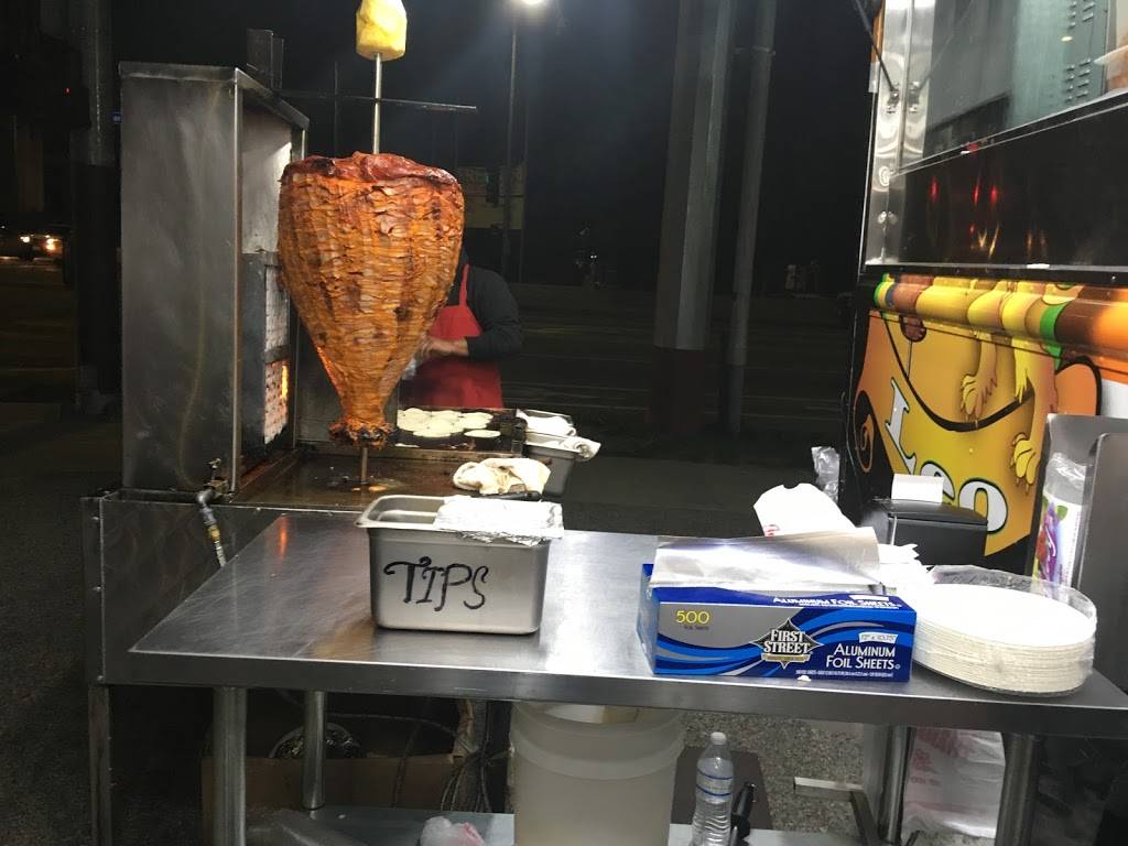 Leos Tacos Truck | restaurant | 748 N Avalon Blvd, Wilmington, CA 90744, USA | 3233462001 OR +1 323-346-2001