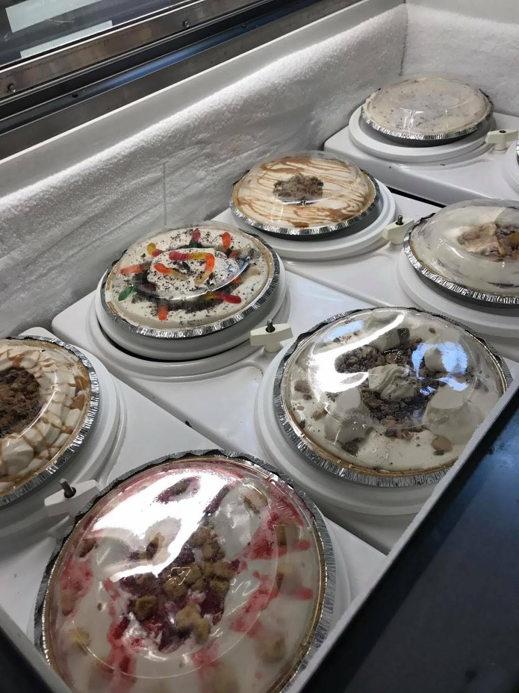 Ebaughs Whistle Stop | restaurant | 9482 Terry St, Lake, MI 48632, USA | 9895444545 OR +1 989-544-4545