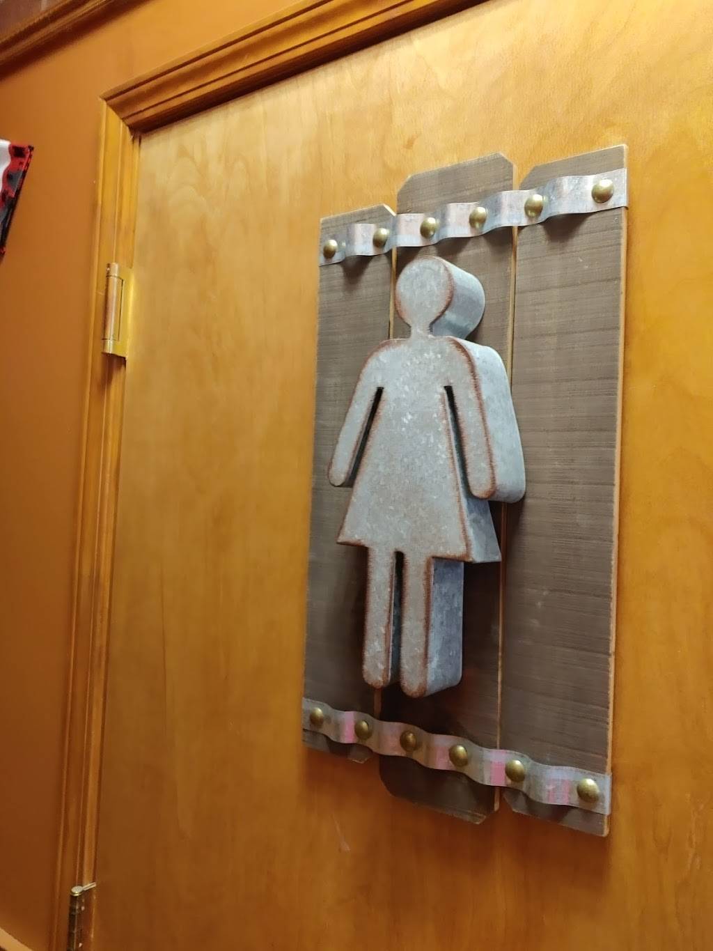 Millie’s Kitchen | restaurant | 3105 Alcoa Hwy, Knoxville, TN 37920, USA | 8655406083 OR +1 865-540-6083