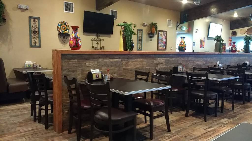 Grandmas Tamales Restaurante | restaurant | 100 Bernard St, Bakersfield, CA 93305, USA | 6614930229 OR +1 661-493-0229