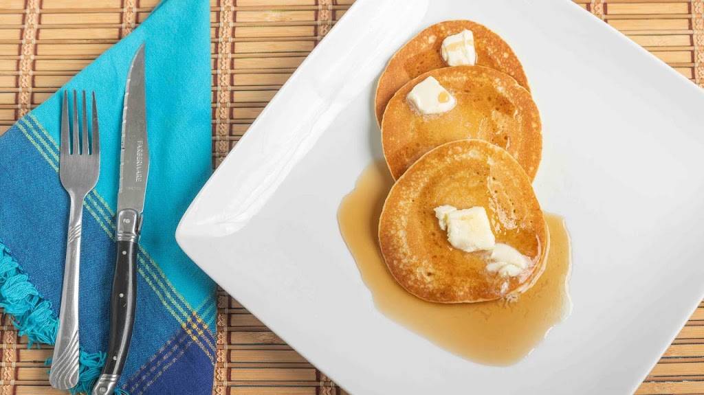 Khans Kitchen | restaurant | 192 Lakeside Cir, Sanford, FL 32773, USA | 4078204933 OR +1 407-820-4933