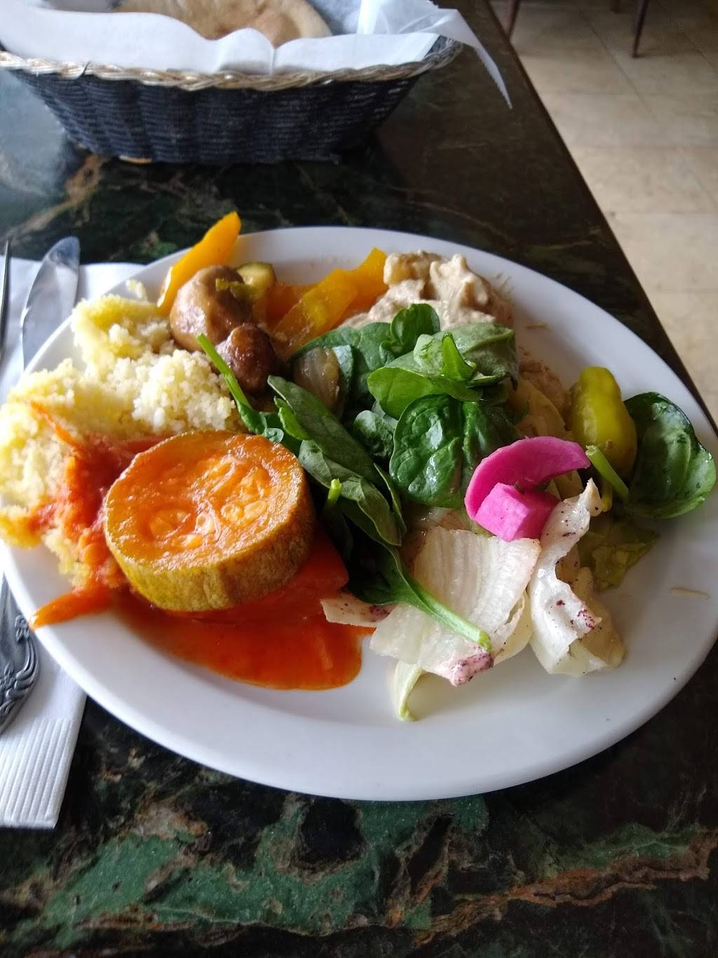 Shahrazad Persian / Middle Eastern Cuisine | restaurant | 2847 N Oakland Ave, Milwaukee, WI 53211, USA | 4149645475 OR +1 414-964-5475