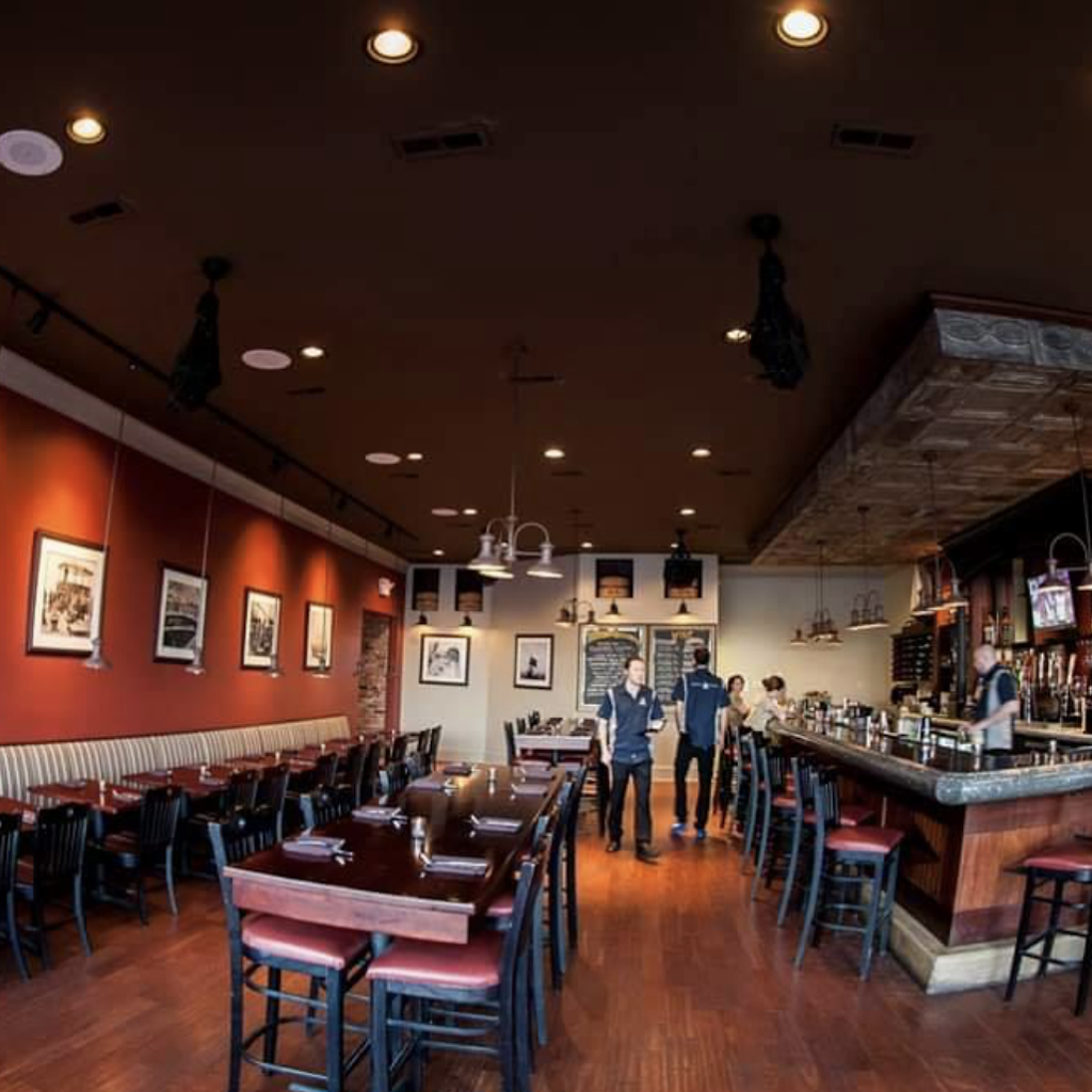 Gosport Tavern | restaurant | 702 High St, Portsmouth, VA 23704, USA | 7576062666 OR +1 757-606-2666