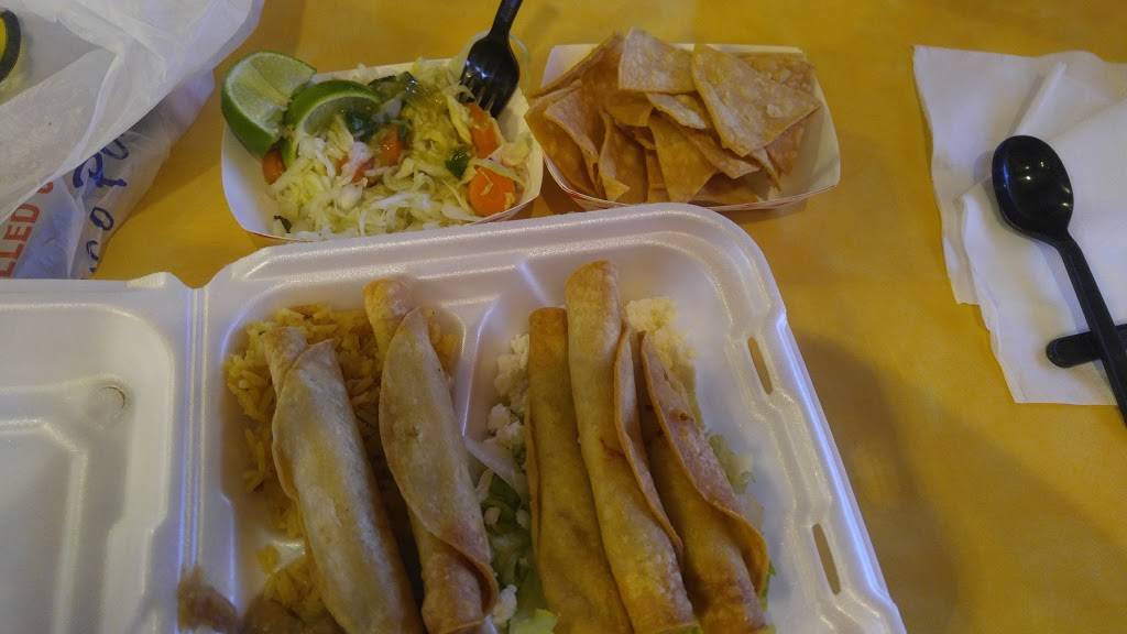 Pollo Regio | restaurant | 4228 W Camp Wisdom Rd, Dallas, TX 75237, USA | 9722963197 OR +1 972-296-3197