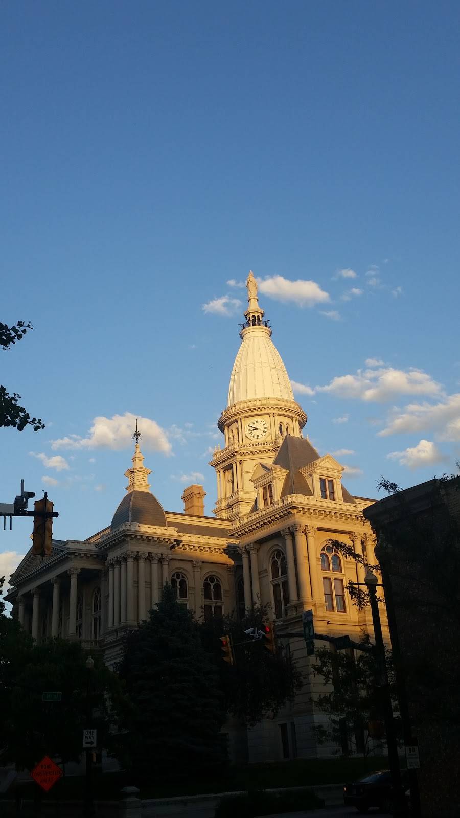 Black Sparrow | restaurant | 223 Main St, Lafayette, IN 47901, USA | 7654290405 OR +1 765-429-0405