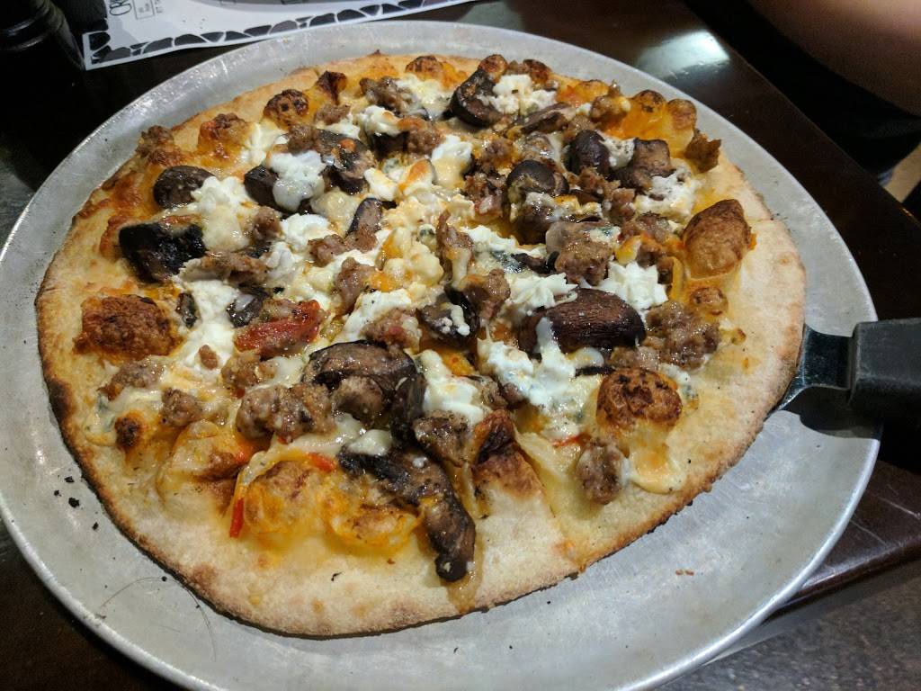 Sahms Restaurant | restaurant | 11505 Allisonville Rd, Fishers, IN 46038, USA | 3178421577 OR +1 317-842-1577