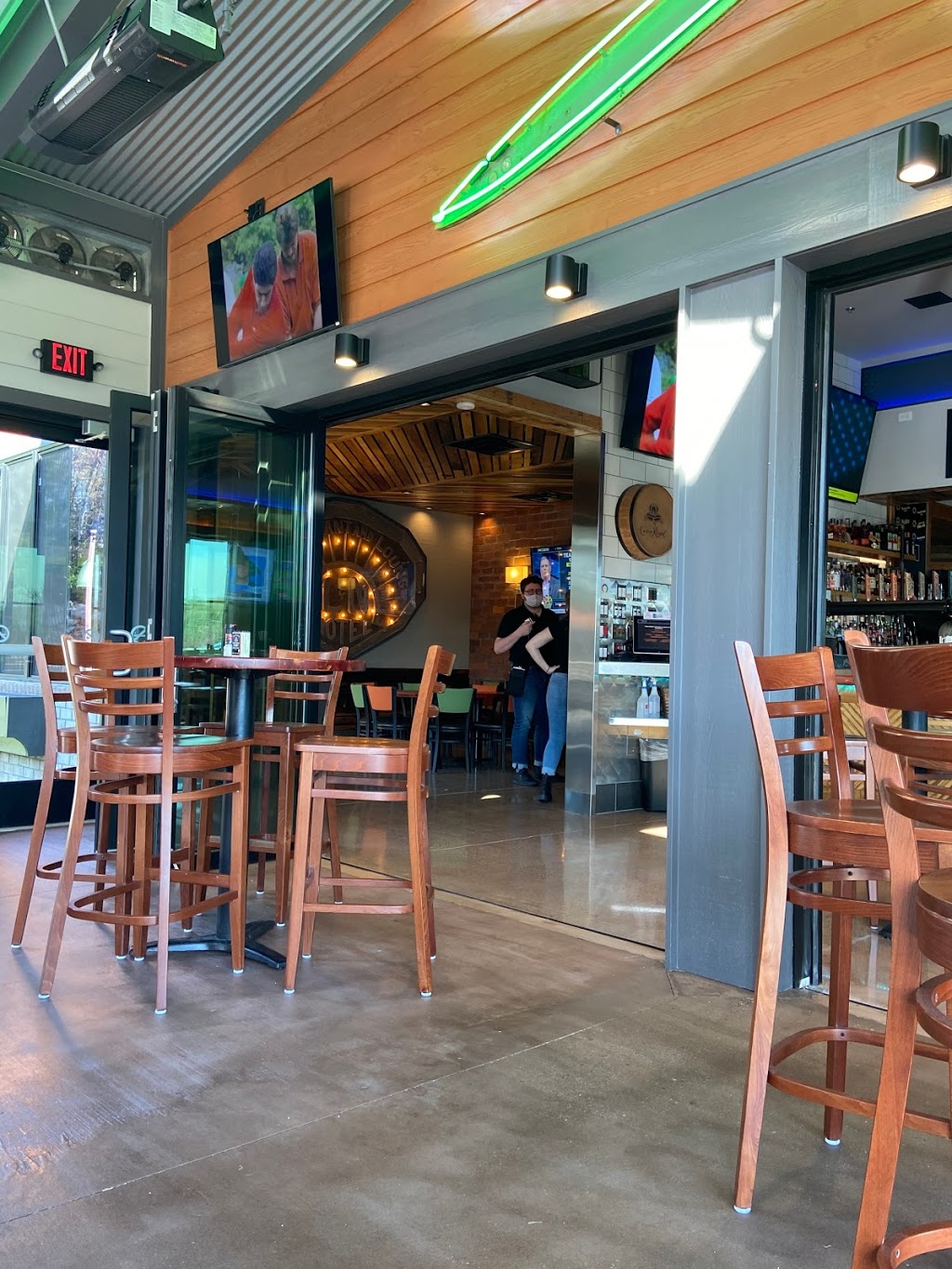 Corner 16 | restaurant | 9637 Kroger Park Dr, Knoxville, TN 37922, USA | 8655073309 OR +1 865-507-3309