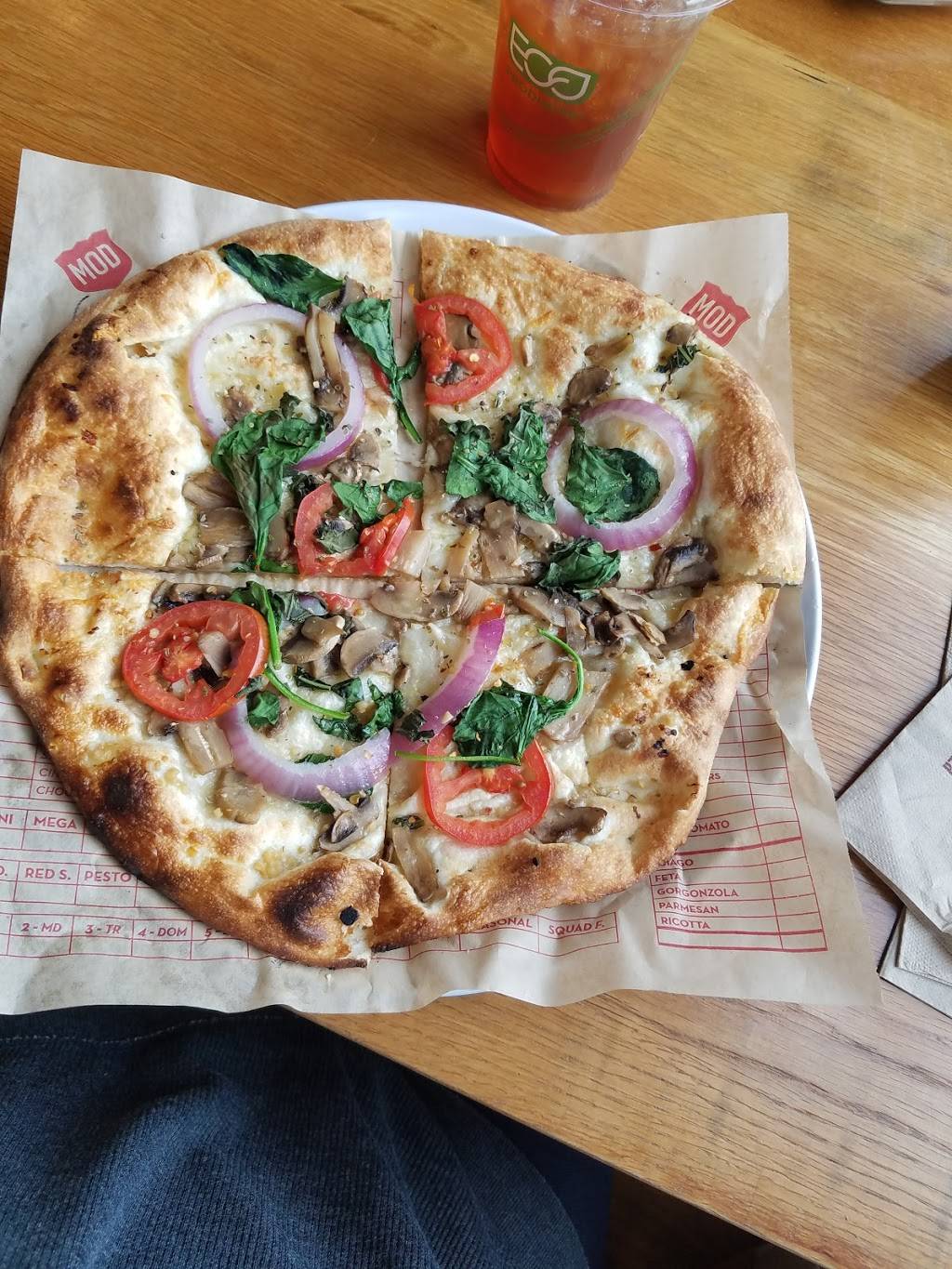 MOD Pizza | restaurant | 7135 S Kingery Hwy, Willowbrook, IL 60527, USA | 6304682099 OR +1 630-468-2099
