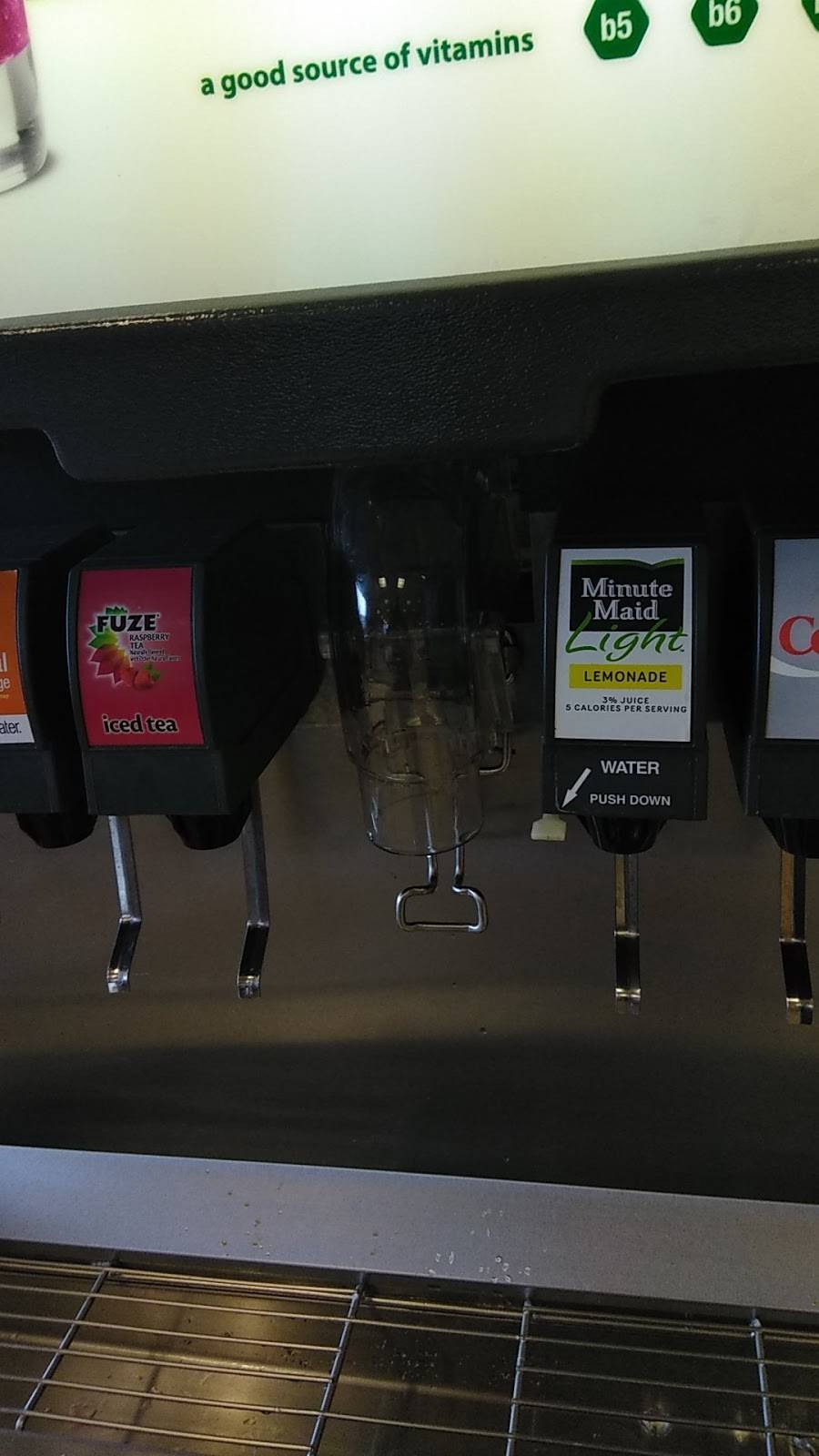 Subway | restaurant | 36 Vanderbilt Ave, Norwood, MA 02062, USA | 7812695474 OR +1 781-269-5474