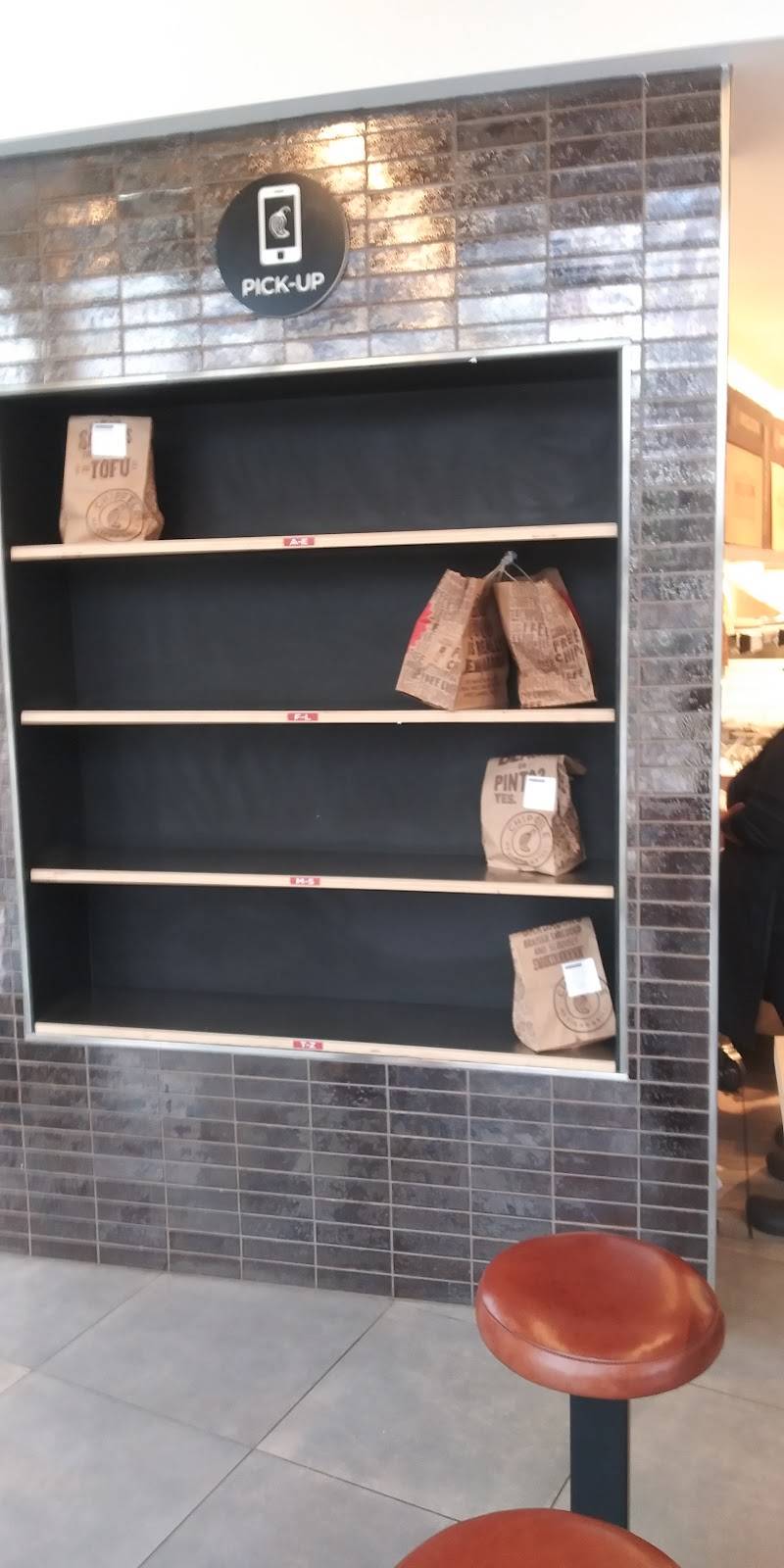 Chipotle Mexican Grill | restaurant | 23123 Woodward Ave, Ferndale, MI 48220, USA | 2486546865 OR +1 248-654-6865