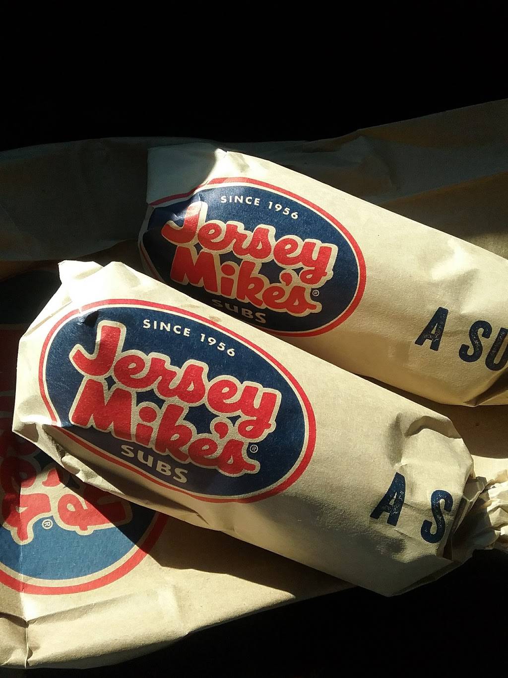 Jersey Mikes Subs | restaurant | 51 E Merrick Rd, Freeport, NY 11520, USA | 5168581111 OR +1 516-858-1111
