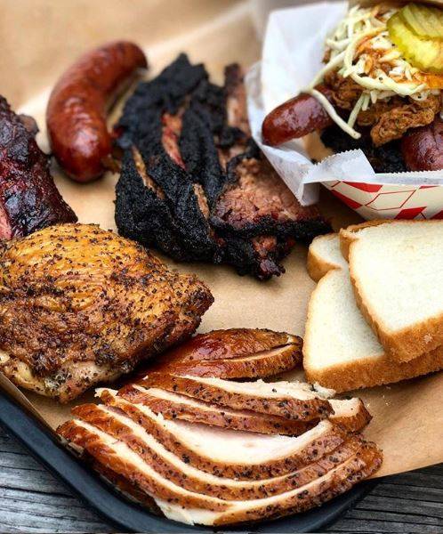 Two Bros. BBQ Market | restaurant | 12656 West Ave, San Antonio, TX 78216, USA | 2104960222 OR +1 210-496-0222