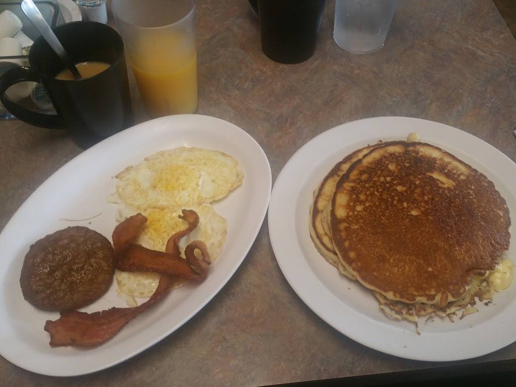 Spready Oak Country Cafe | restaurant | 1643 Conowingo Rd, Rising Sun, MD 21911, USA | 4106585252 OR +1 410-658-5252