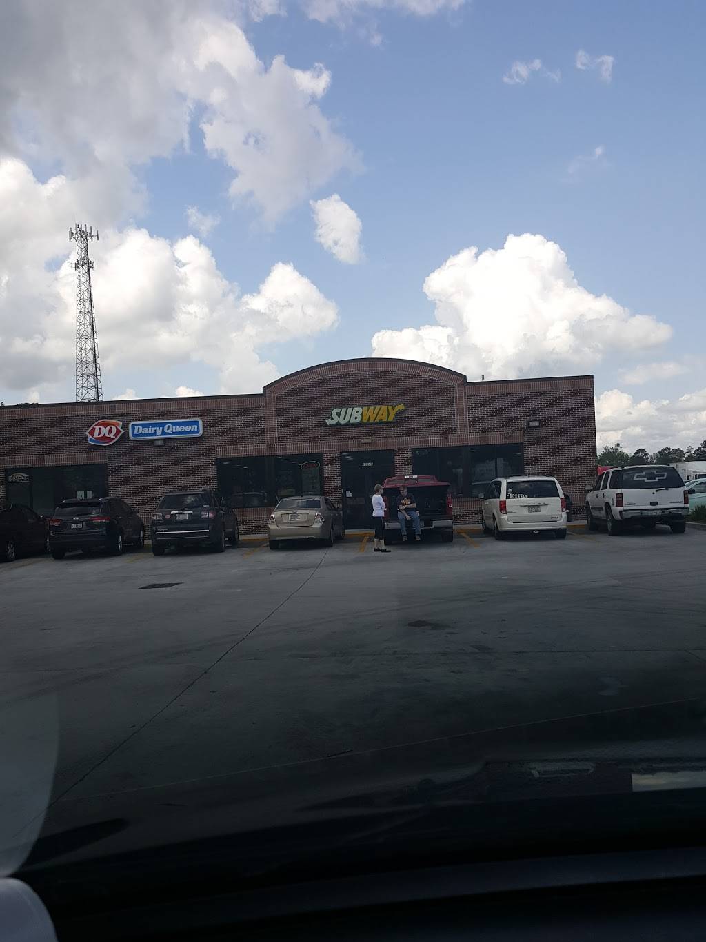 Subway | restaurant | 15845 Whyte Hardee Blvd, Hardeeville, SC 29927, USA | 8437842330 OR +1 843-784-2330