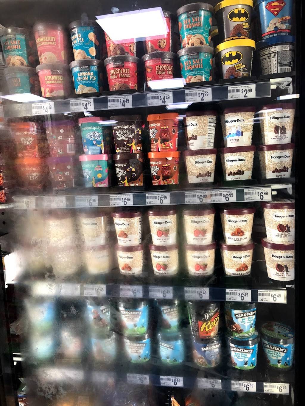 7-Eleven | bakery | 126 E Northport Rd, Kings Park, NY 11754, USA | 6312630943 OR +1 631-263-0943