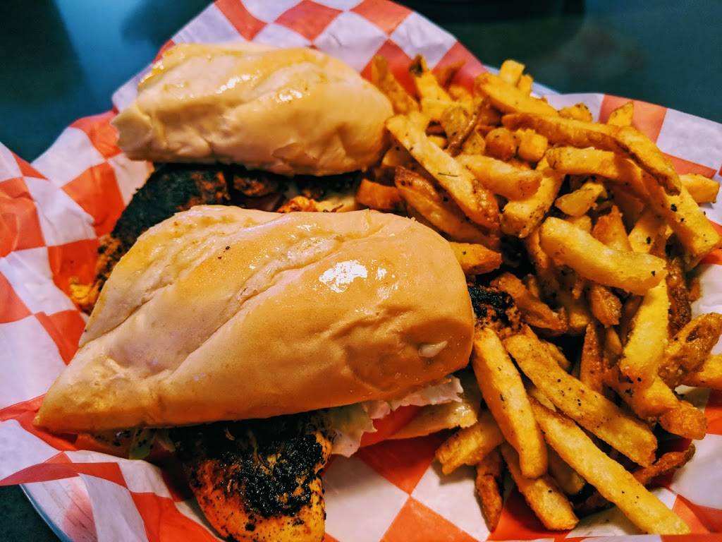 Grand Rapids Garage Bar & Grill | restaurant | 819 Ottawa Ave NW, Grand Rapids, MI 49503, USA | 6164540321 OR +1 616-454-0321