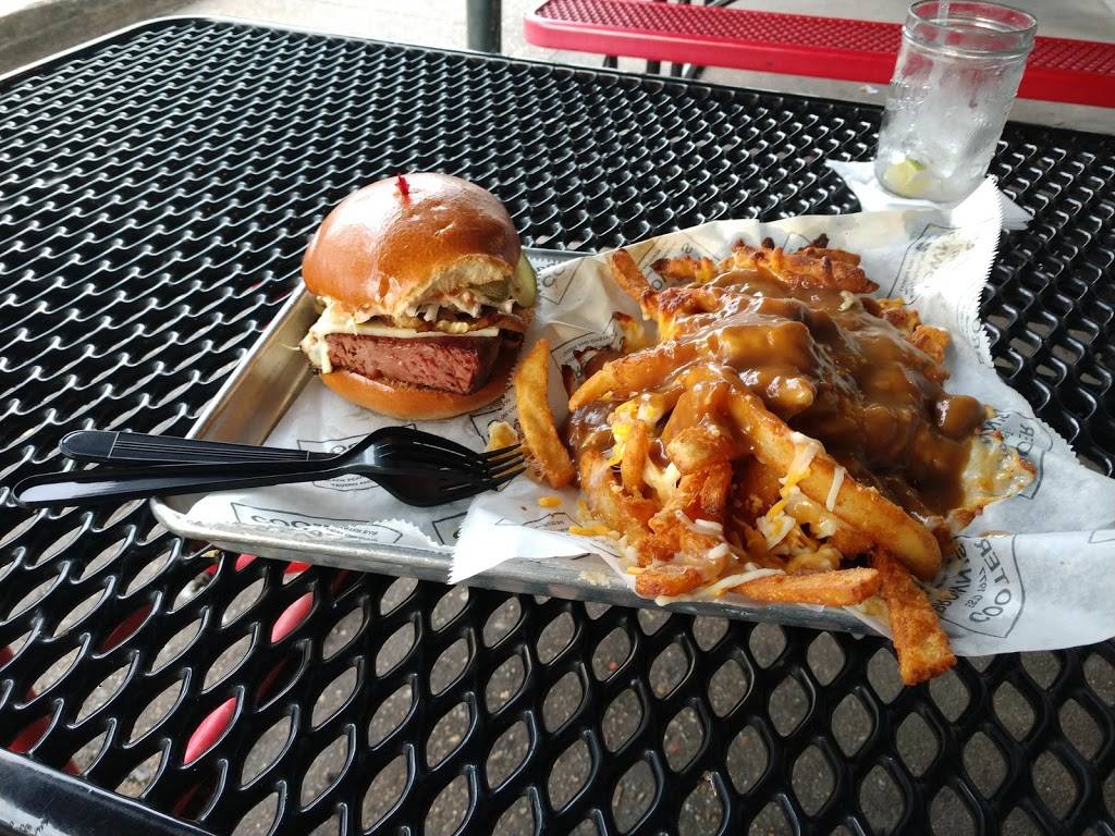 Cooter Browns Tavern | restaurant | 509 S Carrollton Ave, New Orleans, LA 70118, USA | 5048669104 OR +1 504-866-9104