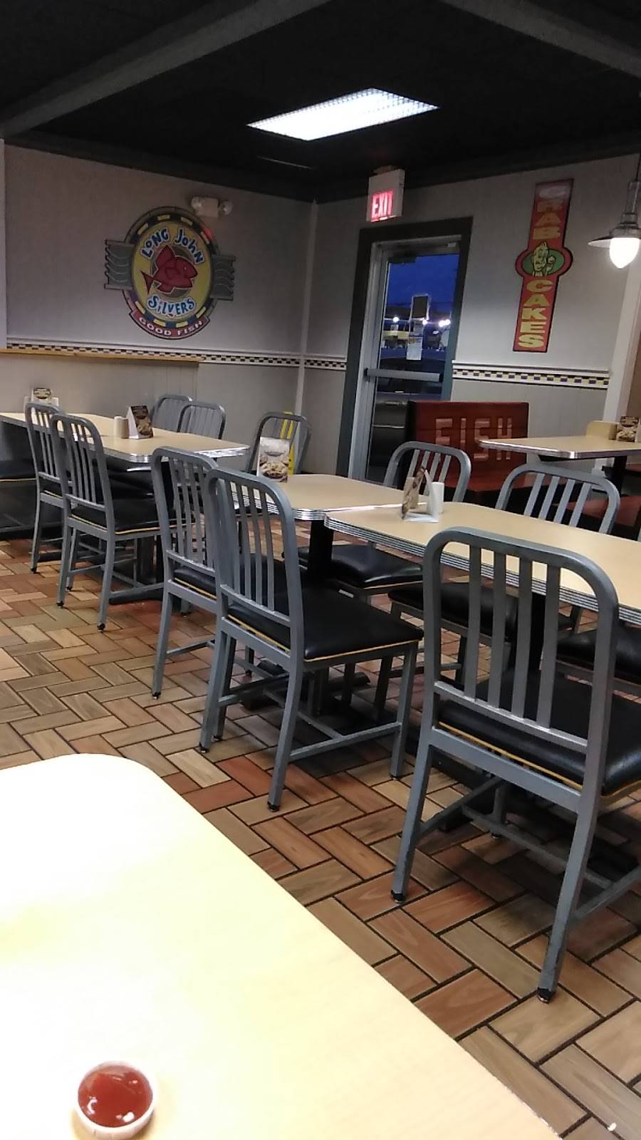 Long John Silvers | restaurant | 4635 Dixie Hwy, Fairfield, OH 45014, USA | 5138291952 OR +1 513-829-1952