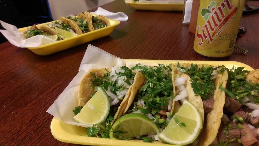 Carniceria La Mexicana | restaurant | 1515 Washington St, Waukegan, IL 60085, USA | 8477757595 OR +1 847-775-7595