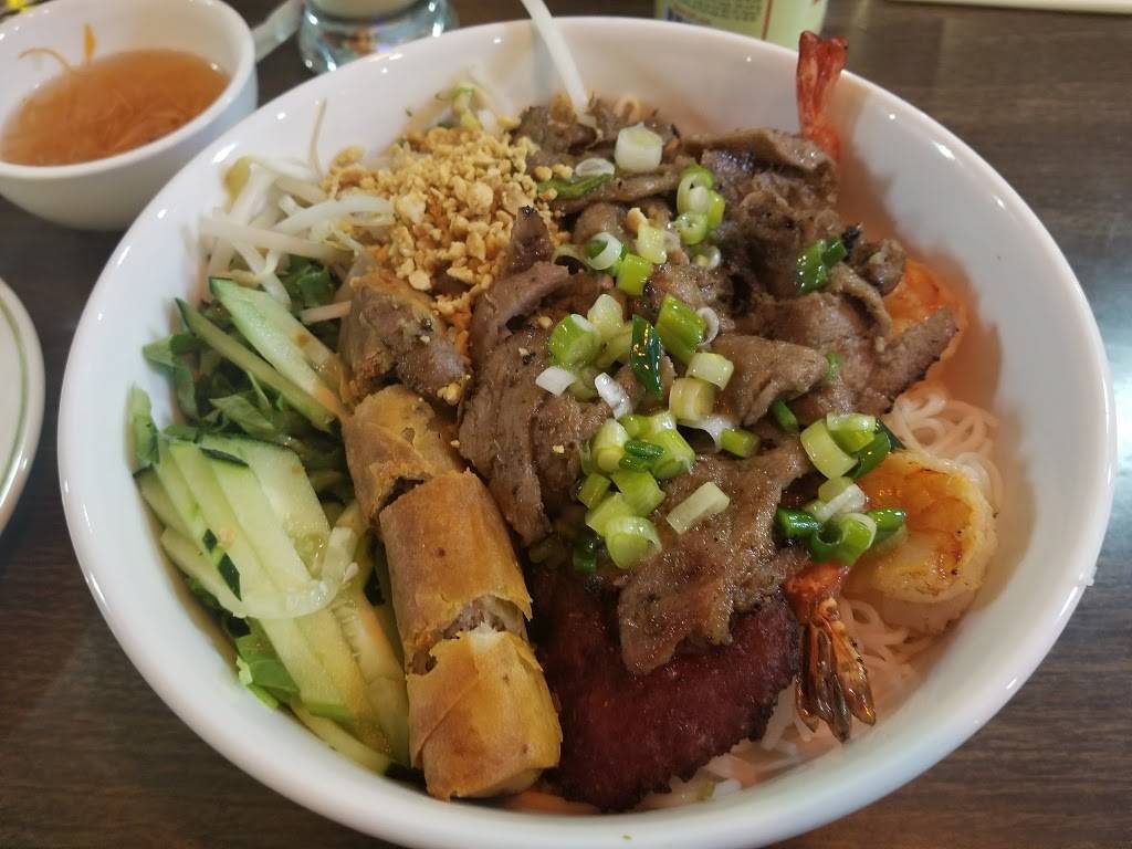 Las Vegas Vietnamese Restaurant | restaurant | 6723 Cermak Rd, Berwyn, IL 60402, USA | 7083174686 OR +1 708-317-4686