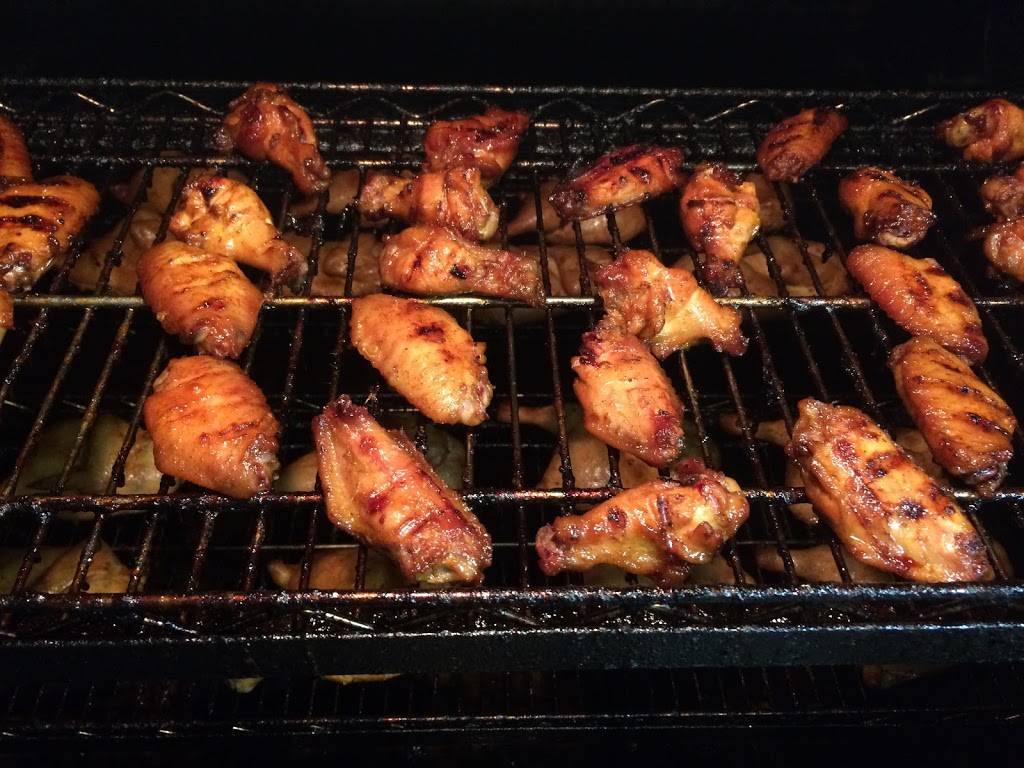 KC Que BBQ | restaurant | 310 E Tarpon Ave, Tarpon Springs, FL 34689, USA | 7277413355 OR +1 727-741-3355