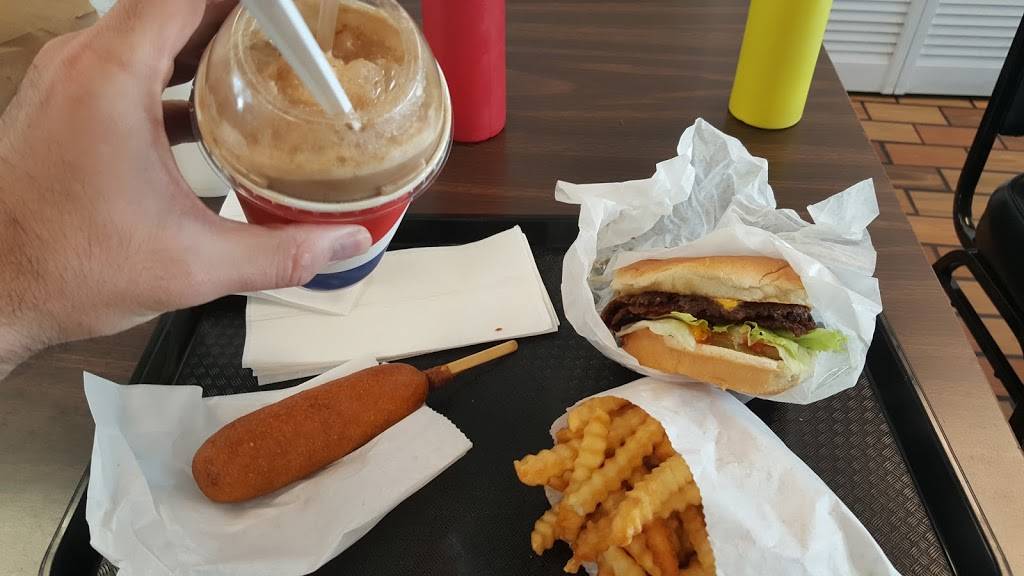 Krekels Custard | restaurant | 2121 N Grand Ave E, Grandview, IL 62702, USA | 2175254952 OR +1 217-525-4952