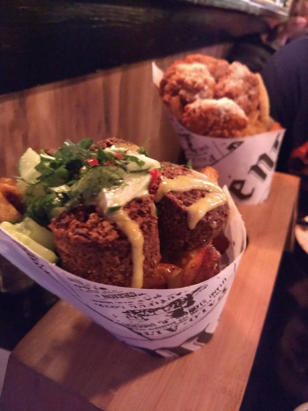 Gypsys Truckstaurant | restaurant | 3515 Clipper Mill Rd, Baltimore, MD 21211, USA | 4438695602 OR +1 443-869-5602