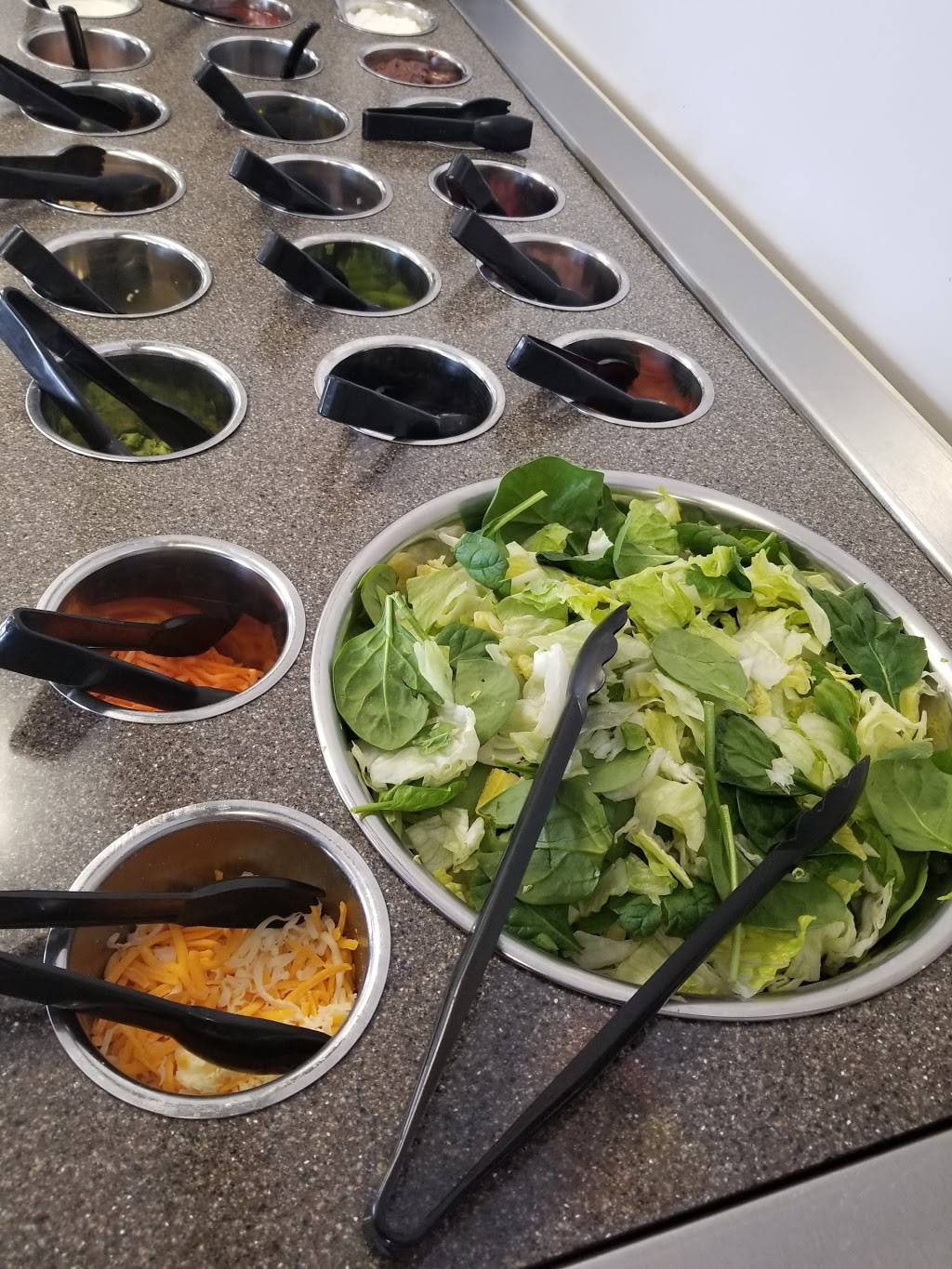 BC Pizza of Traverse City | restaurant | 3186 Lafranier Rd, Traverse City, MI 49686, USA | 2319959900 OR +1 231-995-9900