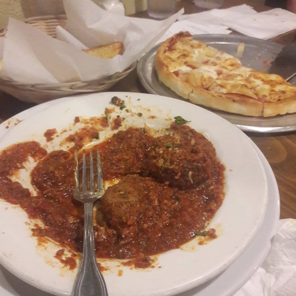 Spiros Pizza & Pasta | restaurant | 18411 Aurora Ave N, Shoreline, WA 98133, USA | 2065462900 OR +1 206-546-2900