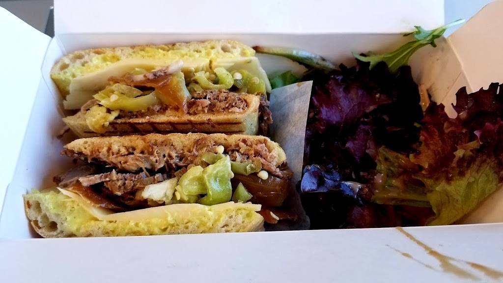 Fast Fresh Foods | restaurant | 88 Queens Quay W, Toronto, ON M5J 2W3, Canada | 4167037374 OR +1 416-703-7374