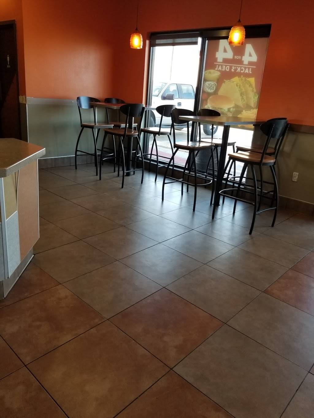 Jack in the Box | restaurant | 1238 Waldron Rd, Corpus Christi, TX 78418, USA | 3619399643 OR +1 361-939-9643