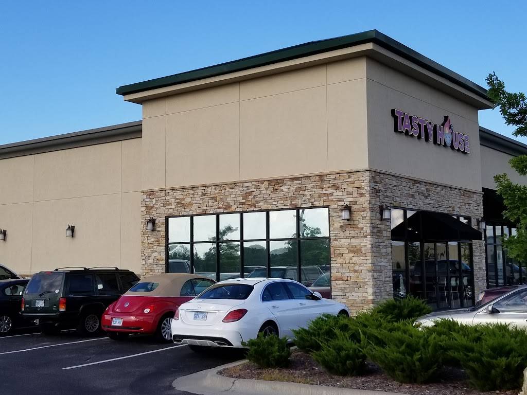 Tasty House | restaurant | 2431 N Greenwich Rd, Wichita, KS 67226, USA | 3162602727 OR +1 316-260-2727