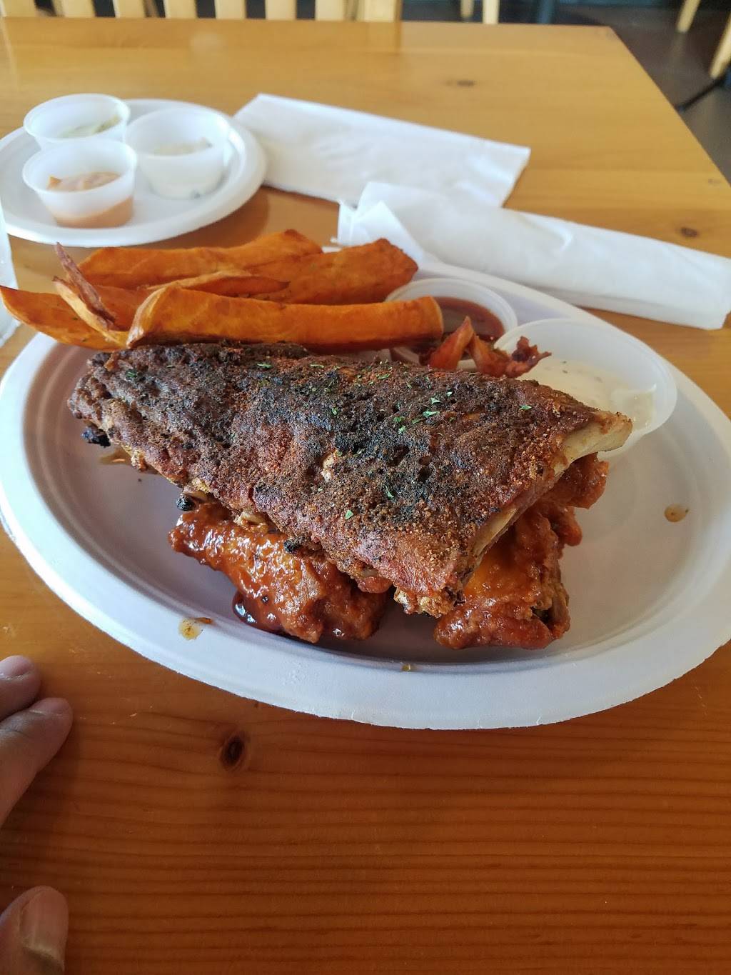 Wibs Wings Ribs & More | restaurant | 1850 S Collegeville Rd, Collegeville, PA 19426, USA | 6104891350 OR +1 610-489-1350