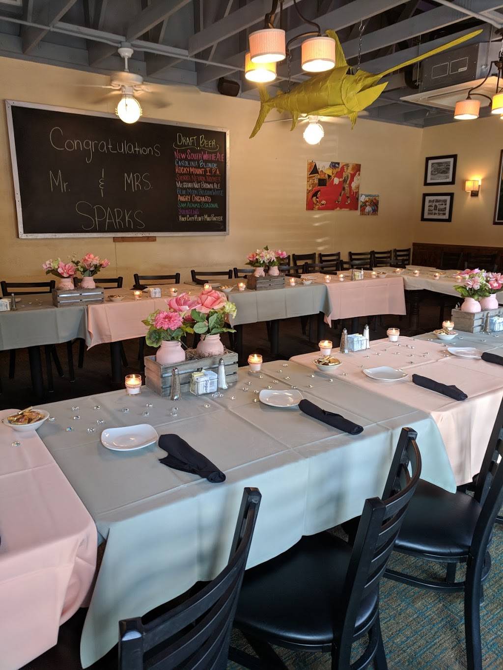 Mr. Fish Seafood Restaurant | restaurant | 6401 N Kings Hwy, Myrtle Beach, SC 29572, USA | 8438393474 OR +1 843-839-3474