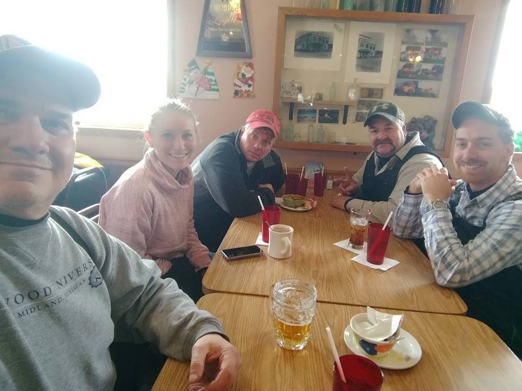 Swamp II | restaurant | 6549 N Old 27, Frederic, MI 49733, USA | 9893488816 OR +1 989-348-8816