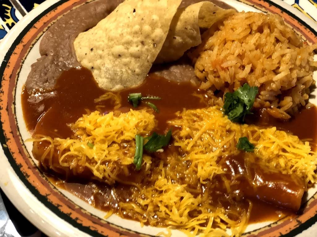 Rosas Café & Tortilla Factory | restaurant | 3450 Sycamore School Rd, Fort Worth, TX 76133, USA | 8174233047 OR +1 817-423-3047