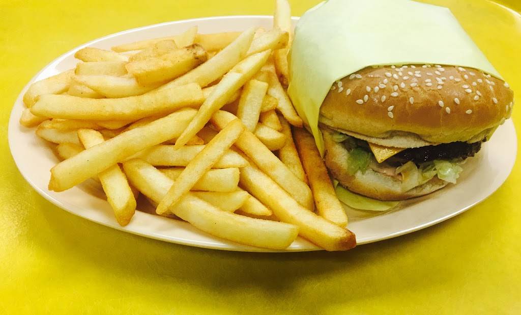 La Villa Burgers | restaurant | 374 E Ramsey St, Banning, CA 92220, USA | 9518499995 OR +1 951-849-9995