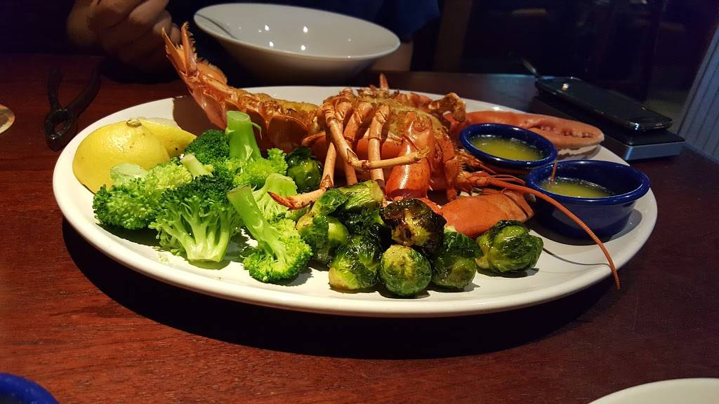 Red Lobster | restaurant | 7780 W Irlo Bronson Memorial Hwy, Kissimmee, FL 34747, USA | 3216770191 OR +1 321-677-0191