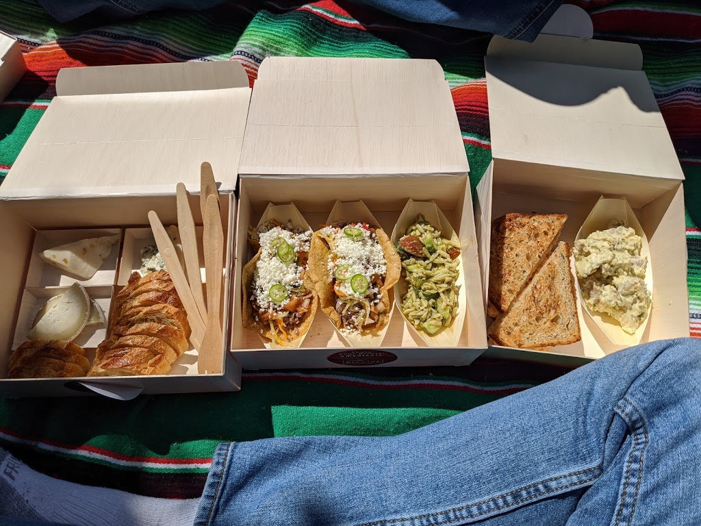 Picnics | restaurant | 101 N Hamilton St, Madison, WI 53703, USA | 6085611707 OR +1 608-561-1707